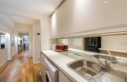 Chelsea Apartment | 2 BEDROOMS 2 BATHROOM HARRODS