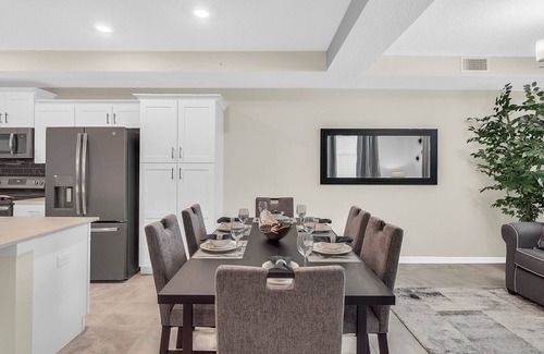 Bay Lake Apartment | 2 Bedrooms/2 Bathrooms/Storey Lake (3120-106 PC)