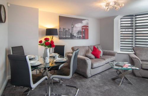 South Shore Apartment | 2 Bedrooms Sleeps 7 Near Top Blackpool Attractions