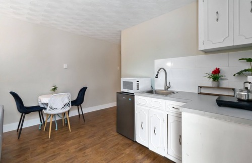 Dieppe Apartment | 2 Beds Cozy Home in a Calm Neighborhood