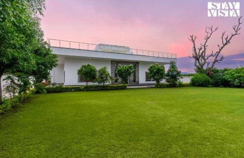 Bedla Villa | 2 BHK Elegant Villa with Scenic View, Pool & BBQ at Udaipur