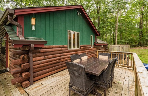 Nashville Cabin | 2 BR, 2 BA Log Cabin with Hot Tub, pet friendly