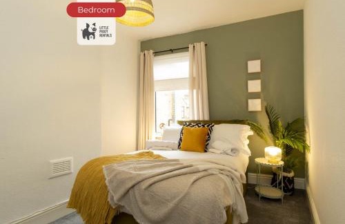 Leicester Apartment | 2 BR Apartment By Littlepiggyrentals Short Lets & Serviced Accommodation Leicester With Wi-Fi, Free Parking & Outdoor Area