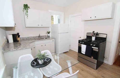 Beverly Apartment | 2 BR City Sanctuary - 5 Mins to Historical Salem!
