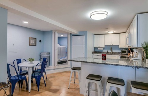 Southwest Harbor Condo | 2 BR Condo & 3 min Walk to Downtown SWH [Low Tide]
