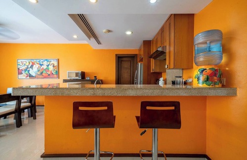 Gonzalo Guerrero Condo | 2 BR Condo - Pool & Gym - Calm and Safe