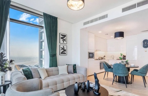 Dubai Apartment | 2-BR Getaway at Palace Residences, Dubai Creek