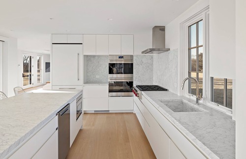 Chilmark House | 2 BR, Modern Main House, 1000 feet of private beach, AC, WiFi, Gym
