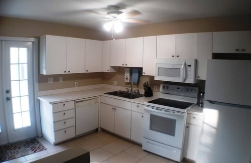 Gulfport House | 2 BR Private Vac Home near Beaches, Heated Pool, Pet-friendly Backyard w Deck