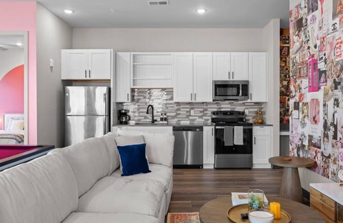 South Nashville Apartment | 2 BR, Sleeps 6, Free Parking, 8 Min to Downtown!