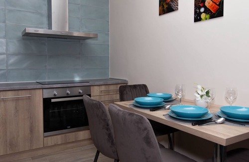 Erzsebetvaros Apartment | 2 BR well equipped flat for 4 people at City Park