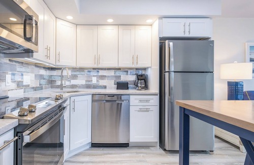 Captiva Apartment | 2 Bright One Bedroom Bayside Villas with Direct Beach Access & Fishing Fun