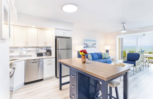 Captiva Apartment | 2 Bright One Bedroom Bayside Villas with Direct Beach Access & Fishing Fun