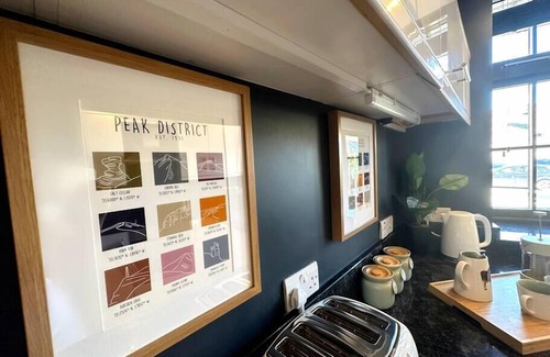Bakewell Cottage | 2 Car Parking Spaces, Pet Friendly, Central Bakewell In The Peak District
