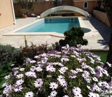 Portiragnes House | 2 Chambres avec piscine et spa au calme, mer à proximité.