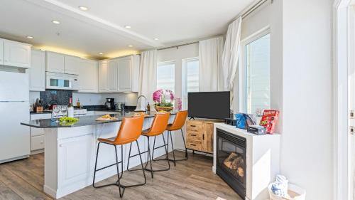 Cayucos House | 2 Coastal Studios at Cayucus Beach Access Ocean Views