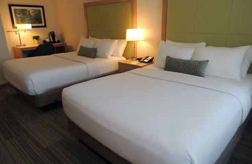 Medical Center Area Hotel | 2 Comfortable Stays Ideal for Medical Professionals or Students - Near BU