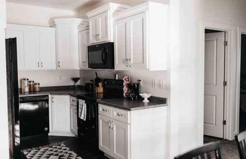 Logan Apartment | 2 Condos Next to Each Other Perfect for Groups