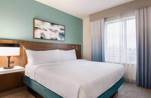 Energy Corridor Hotel | 2 Connecting Suites at a Hotel