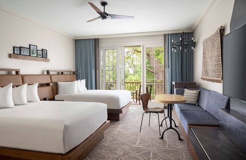 Lost Pines Hotel | 2 Connecting Suites at a 4⭐️ Hotel