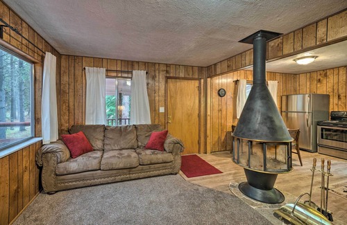 Island Park Cabin | 2 Cozy Island Park Cabins w/Near the Lake!