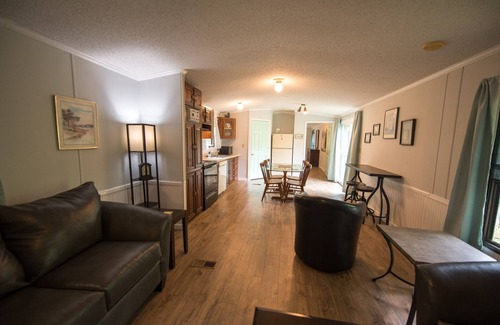 Black Mountain House | 2 Creeks! Great Porch, Just outside Montreat gate!