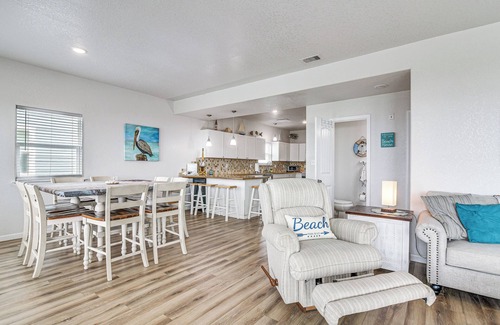 Freeport House | 2 Decks, Patio & Views: Beachfront Texas Retreat
