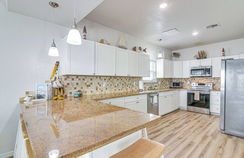Freeport House | 2 Decks, Patio & Views: Beachfront Texas Retreat