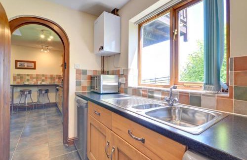 Trefeglwys Apartment | 2 Derw Cottages