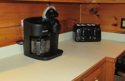 Blue Ridge Cabin | 2 En-Suite Masters! Gorgeous Mountain View! Dogs Ok. Updated 2022. Secluded.
