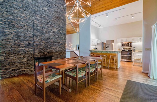 Stratton Mountain House | 2 Free Nights* , Hot Tub,Sauna,Stratton Shuttle,