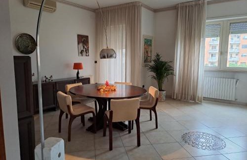 Municipio 2 Apartment | 2 Giugno House