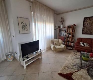 Municipio 2 Apartment | 2 Giugno House