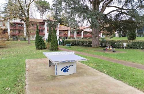 Uhart-Cize Apartment | 2- Grand parc arboré à St Jean Pays Basque