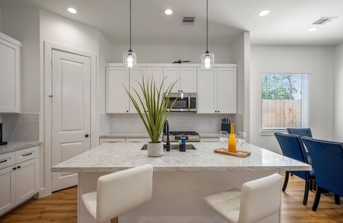Northside House | 2 HOMES! Music-Themed, Near Downtown