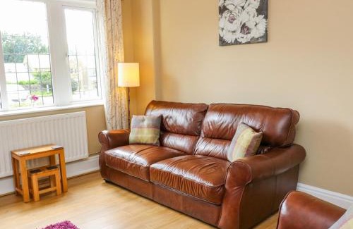 Settle House | 2 Ings Avenue
