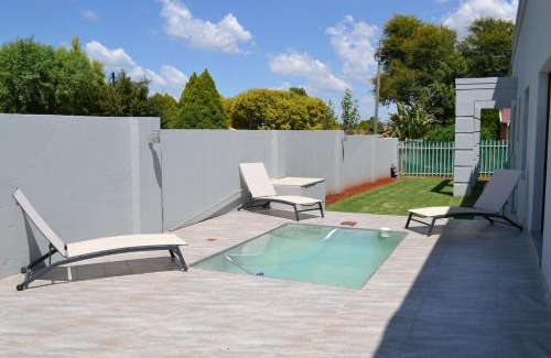 Klerksdorp House | 2 Kiaat Suites