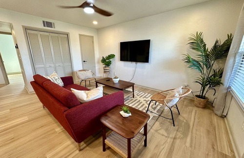 East Ocean View Apartment | 2 King Beds + 400ft from Beach - 8