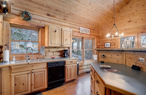 Waynesville Cabin | 2 King Masters, Game Room, Fire Pit, Views