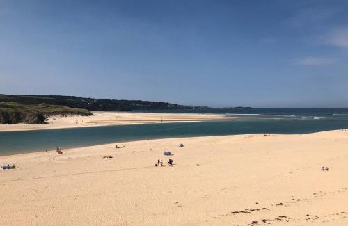 Hayle Bed & Breakfast | 2 Lapwing Drive