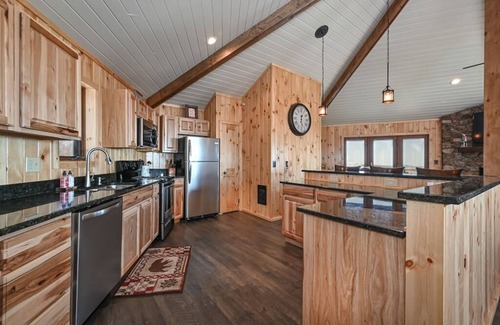 Banner Elk Cabin | 2 LUXE Ski-In/Out Cabins ~ VIEWS ~ Large Groups