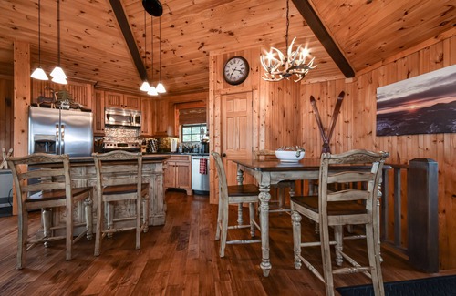 Banner Elk Cabin | 2 LUXE Ski-In/Out Cabins ~ VIEWS ~ Large Groups