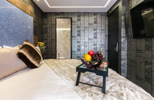 El Poblado Hotel | 2 Luxury Rooms With Window