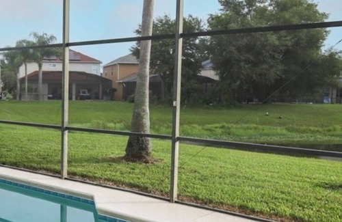 Four Corners House | 2 master bed rooms 2 theamed kid bedrooms great for 2 full families 13min DISNEY