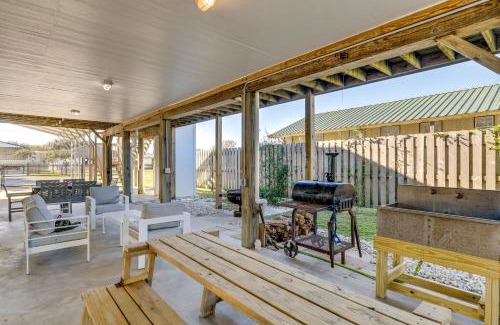 Port O Connor House | 2 Mi to Beach and Fishing Pier Gulf Coast Retreat