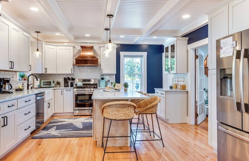 Ogunquit - Wells House | 2 Mi to Beach: Getaway w/Hot Tub in Wells!