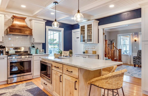 Ogunquit - Wells House | 2 Mi to Beach: Getaway w/Hot Tub in Wells!
