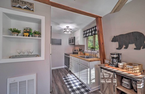 Banner Elk House | 2 Mi to Dtwn: Banner Elk Mtn Townhome w/Deck!