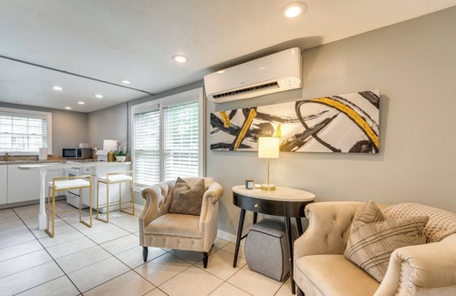 East Hill Apartment | 2 Mi to Dtwn Pensacola: Dog-Friendly Apartment