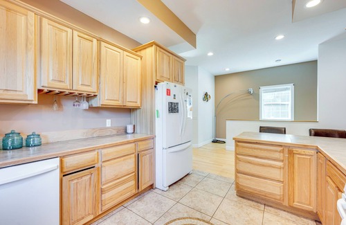 Estes Park House | 2 Mi to Lake Estes: Home w/Deck & Grill